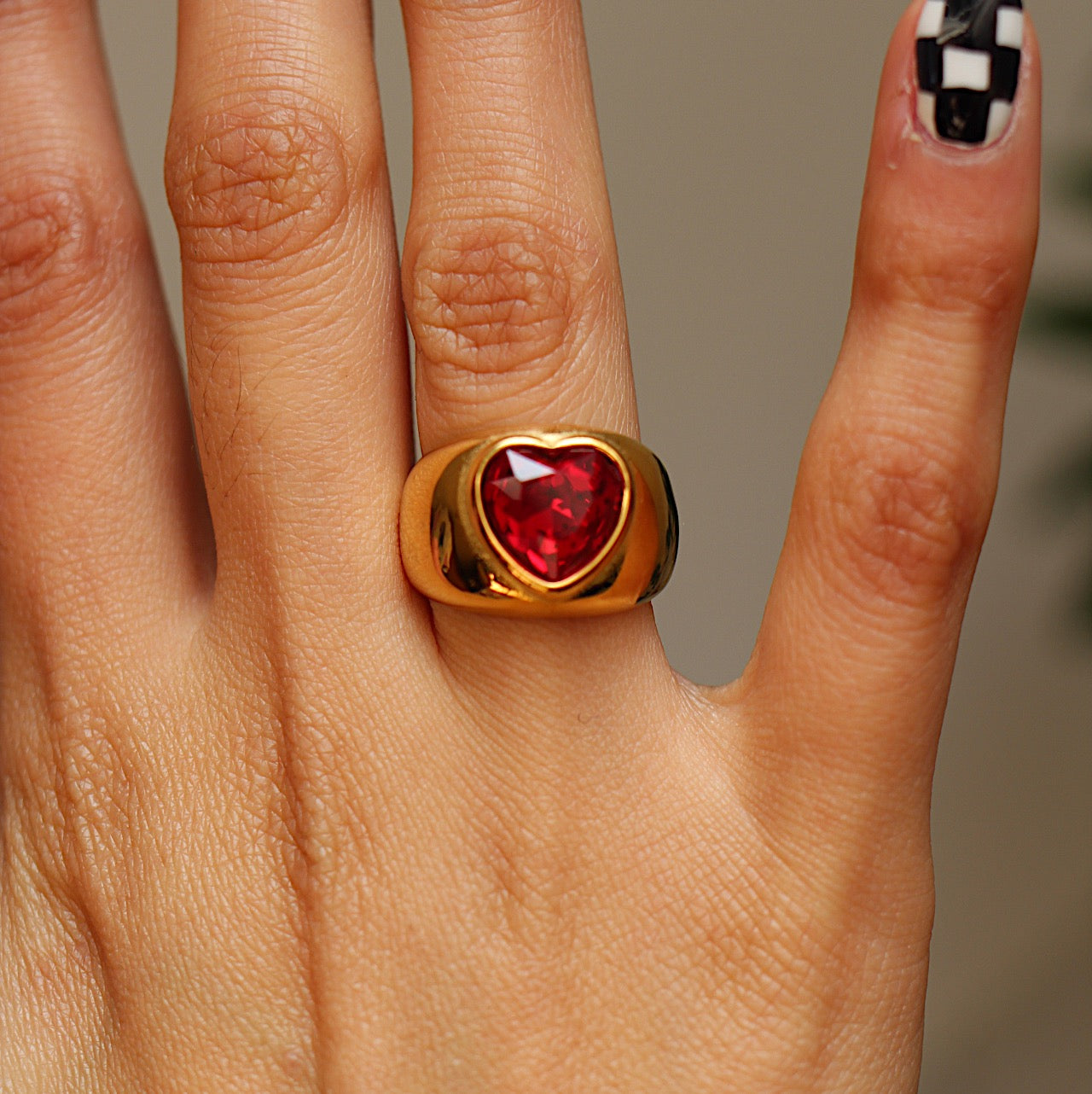 Anillo corazón Titanio