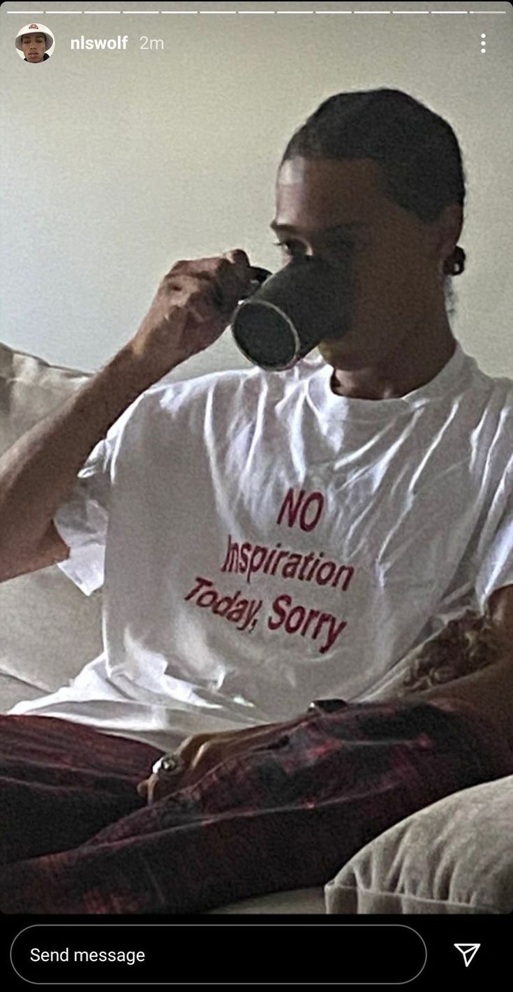 Polera Polera No Inspiration Today, Sorry Negra