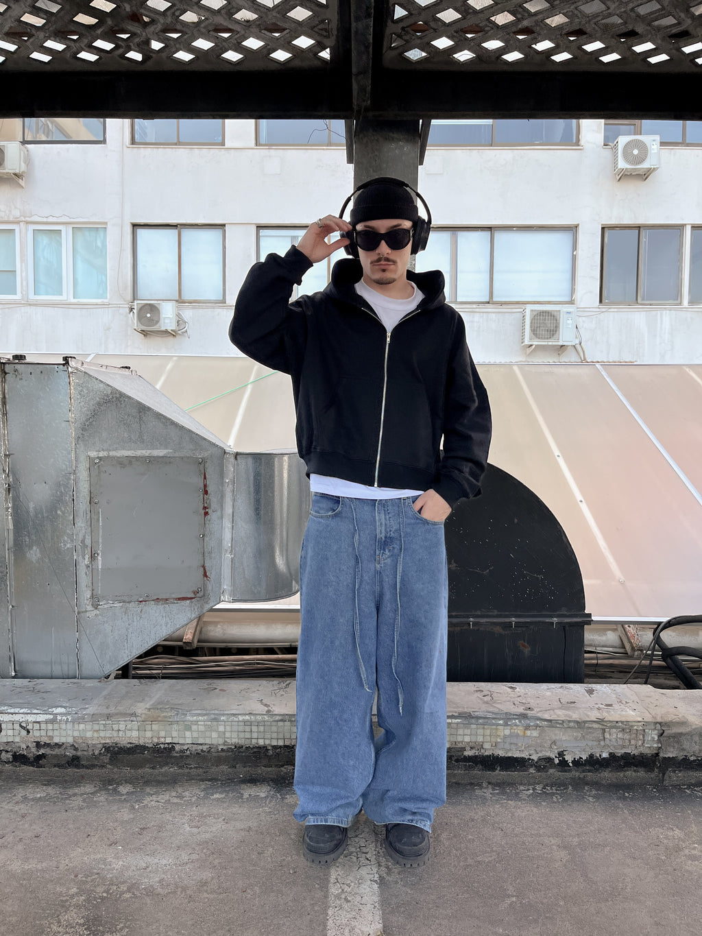 Poleron Abierto Negro Boxy