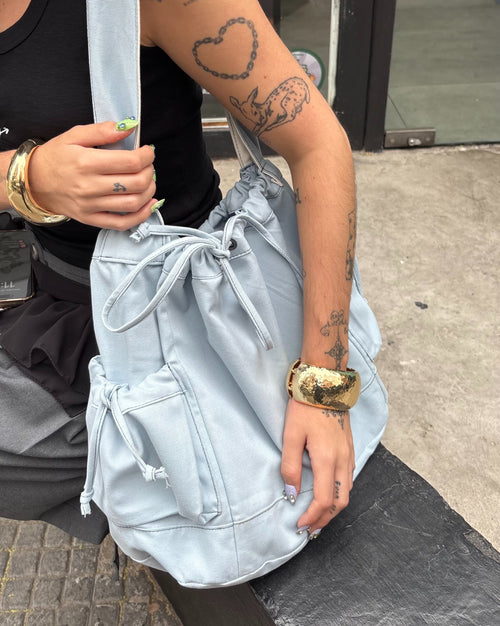 Bolso con amarres tipo saco Celeste