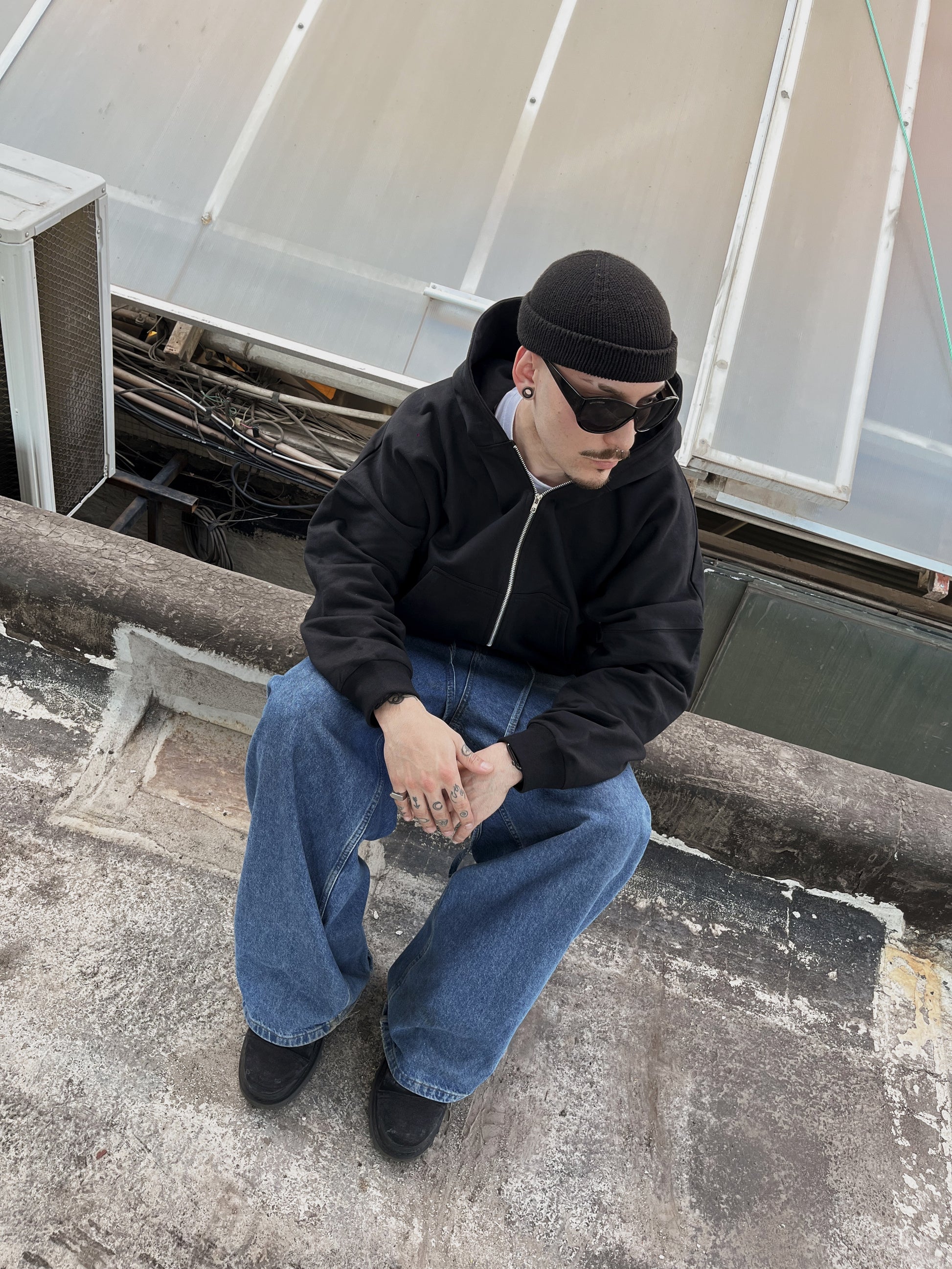 Poleron Abierto Negro Boxy