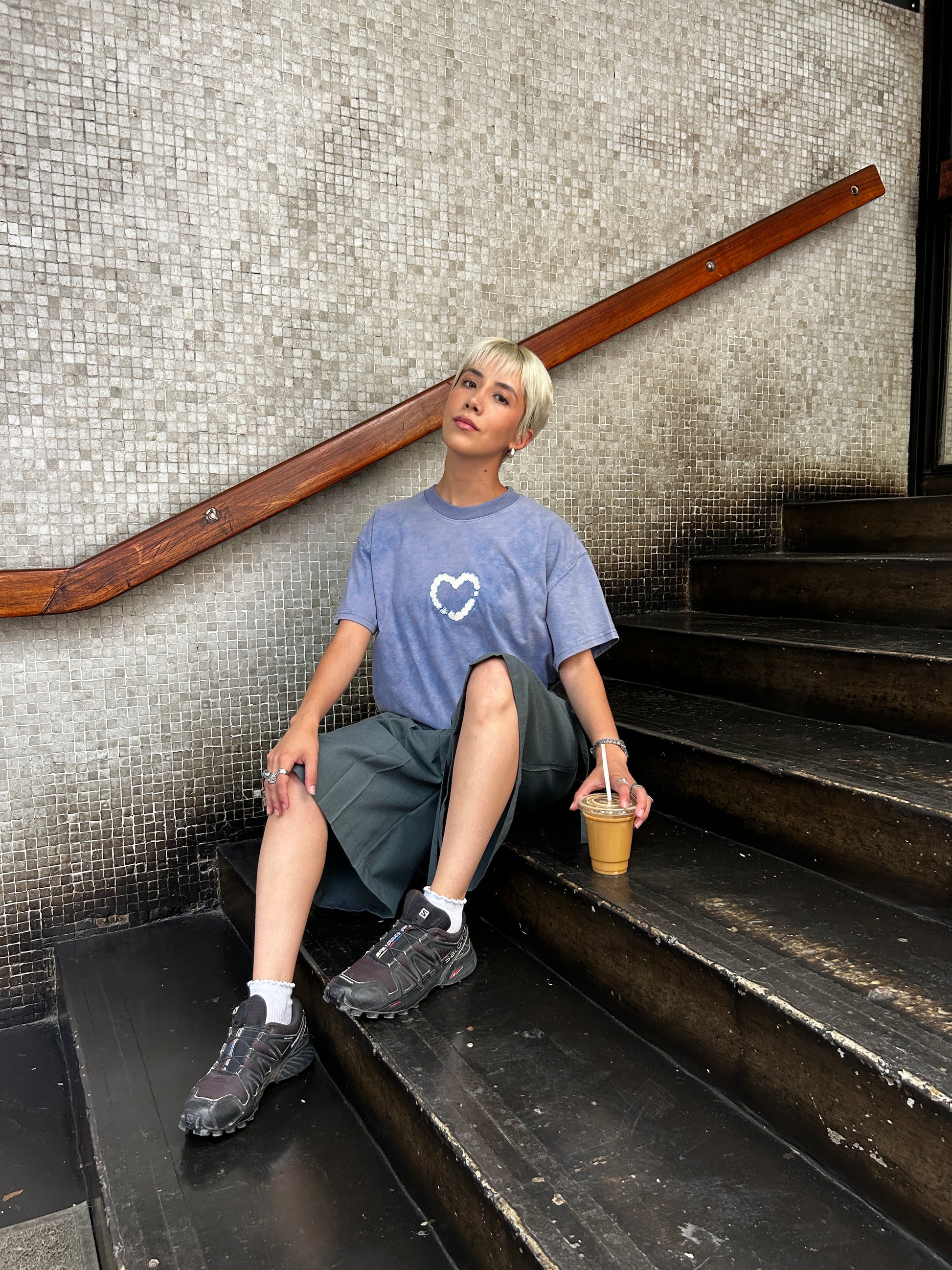 Polera Boxy Fit Celeste Nube Bordada