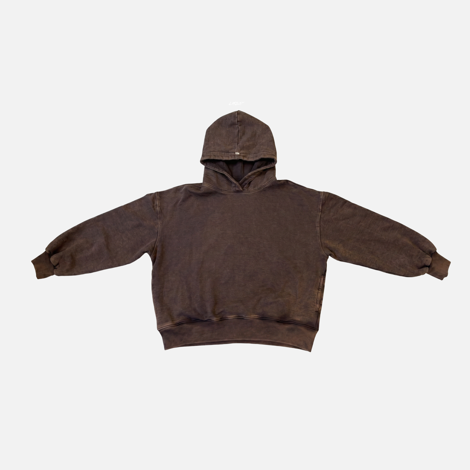 Poleron chocolate con gorro desgastado estrella en espalda