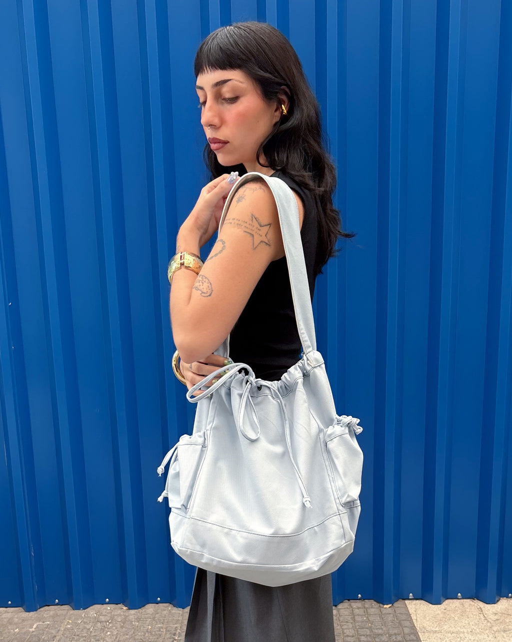 Bolso con amarres tipo saco Celeste
