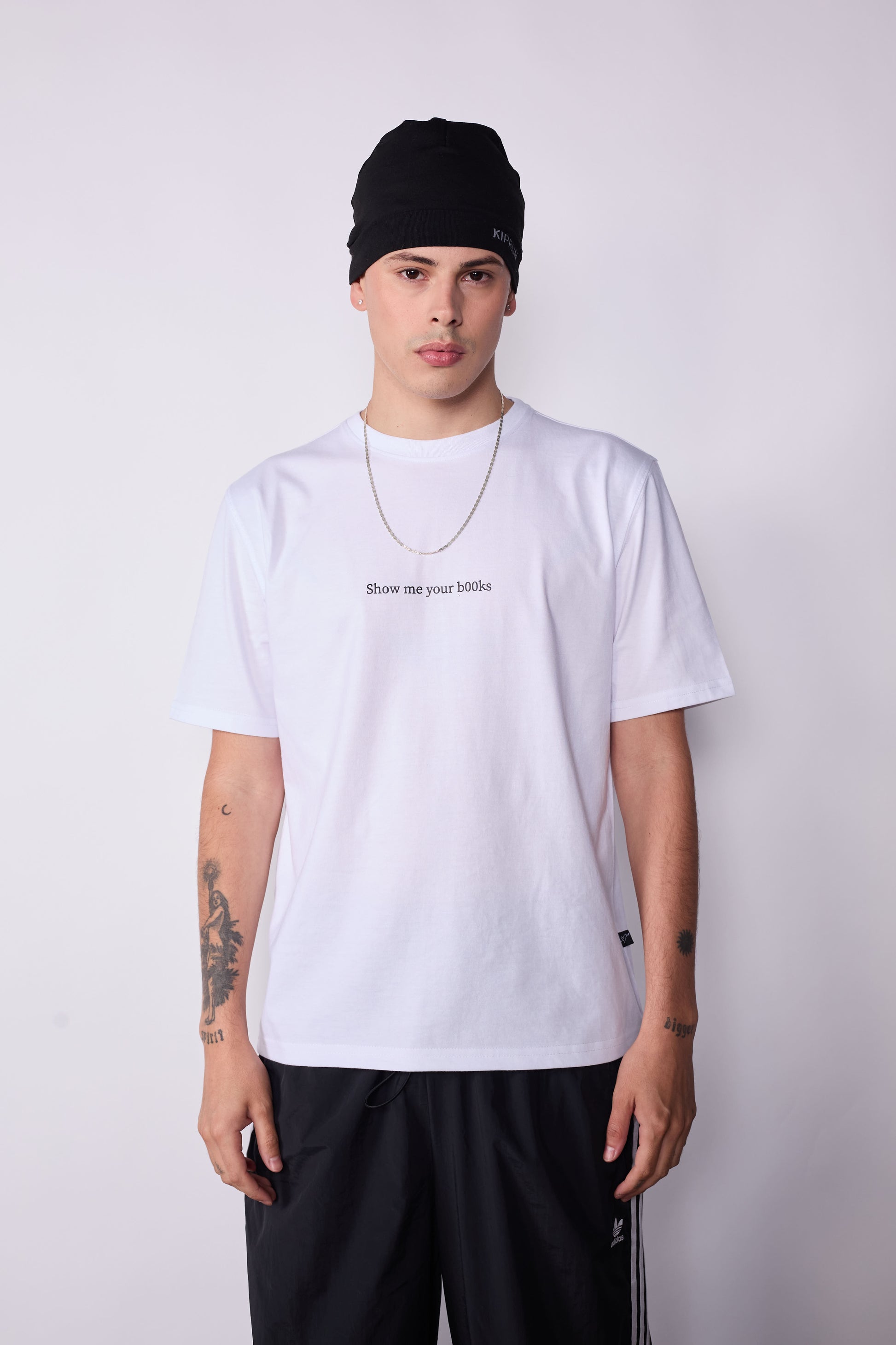 Polera Slim Fit Show me your bOOks.