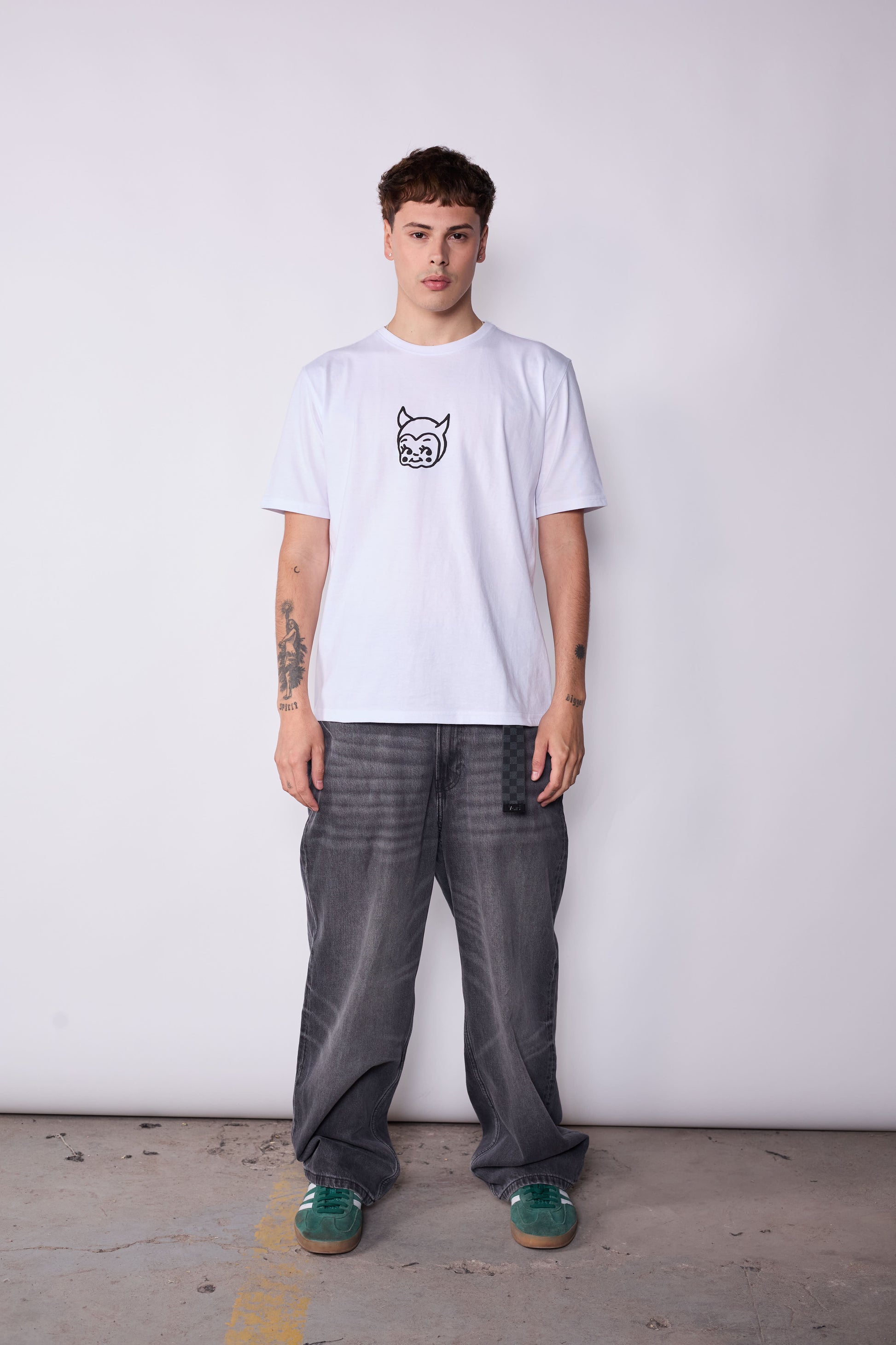 Polera Slim Fit Blanca Diablito