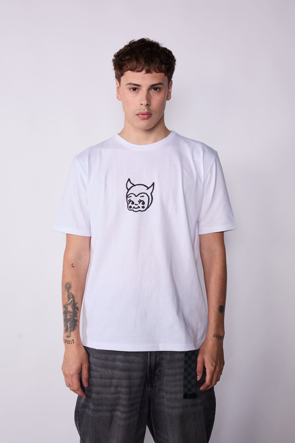 Polera Slim Fit Blanca Diablito