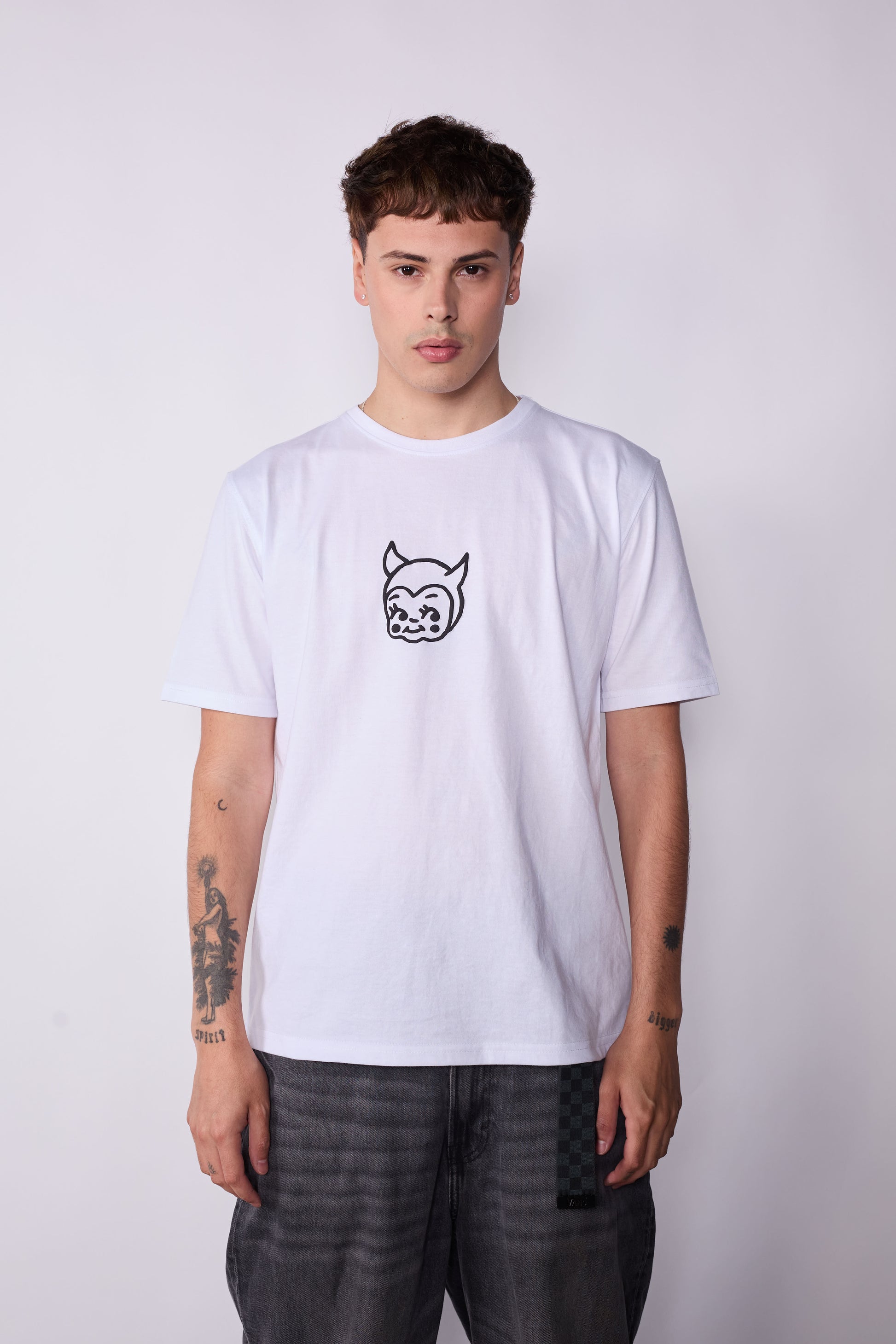 Polera Slim Fit Blanca Diablito