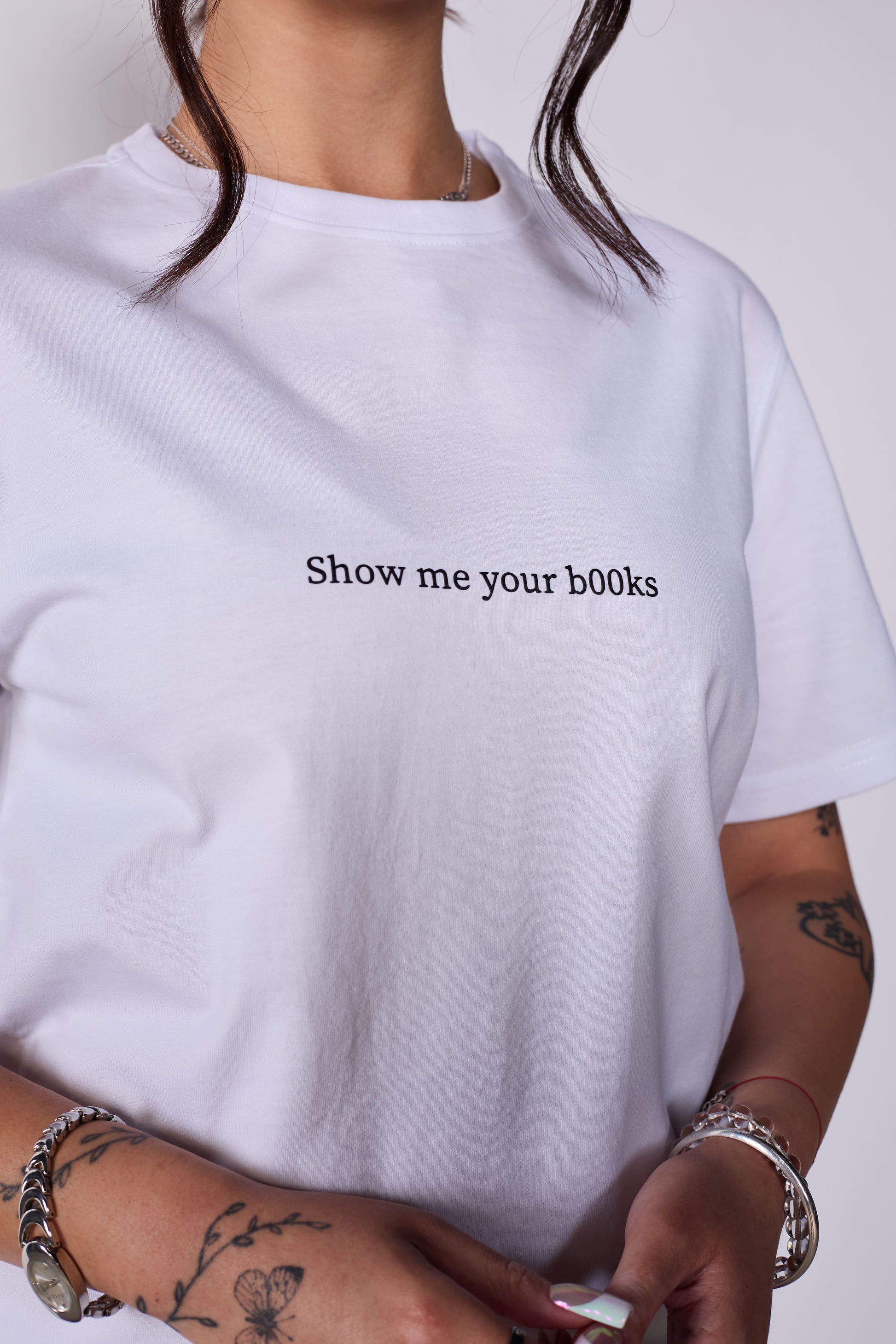 Polera Slim Fit Show me your bOOks.