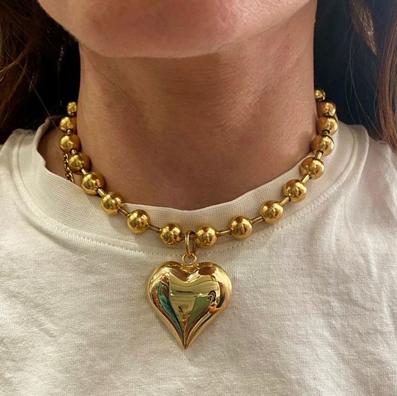 Choker colgante de corazón, gargantilla de cuentas de acero inoxidable Dorado