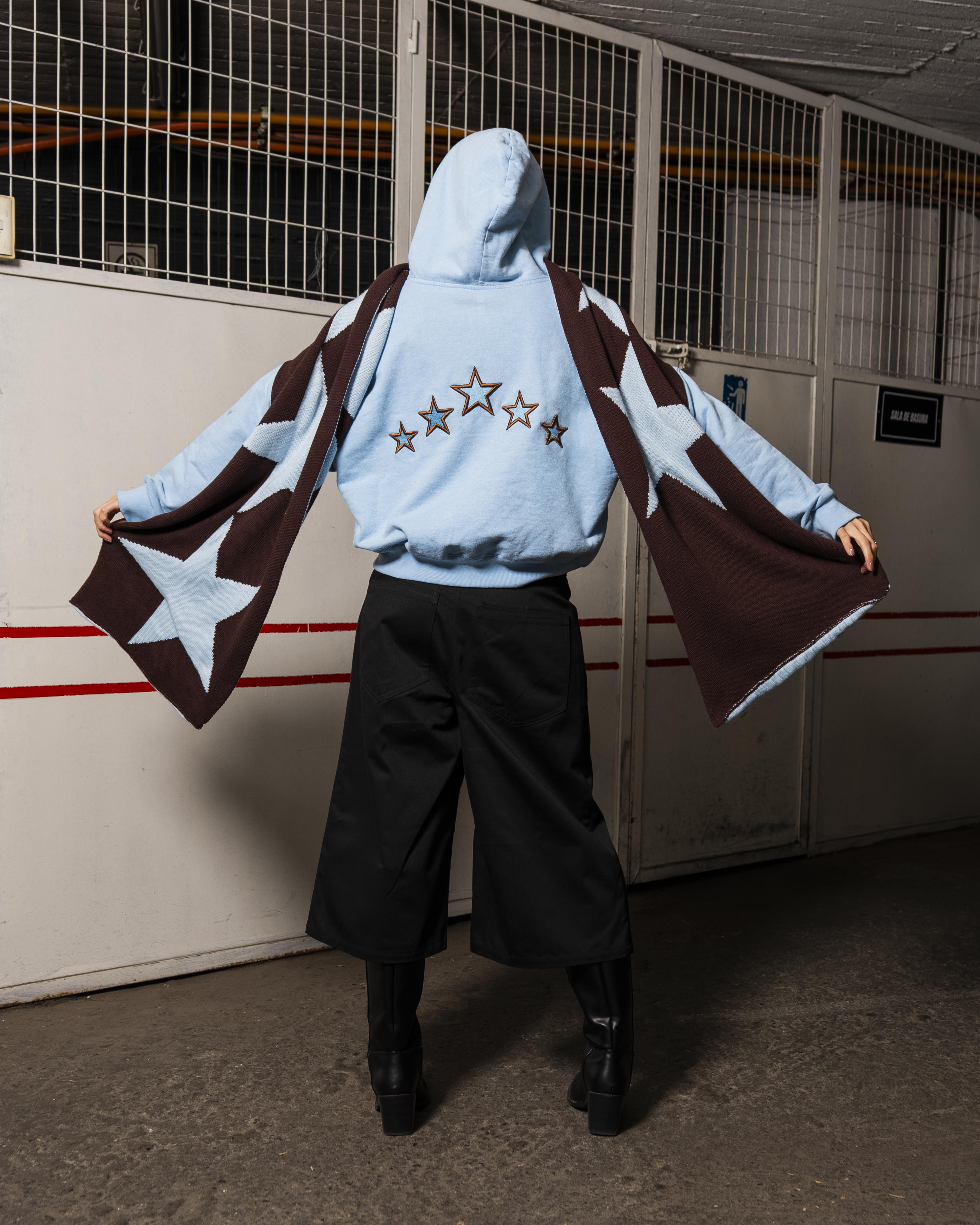 Hoodie 5 Estrellas – Boxy Fit Baby Blue – LA MARIA DOLORES