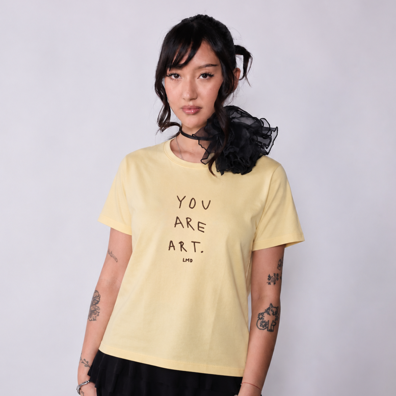 POLERA SLIM FIT MANTEQUILLA “YOU ARE ART”