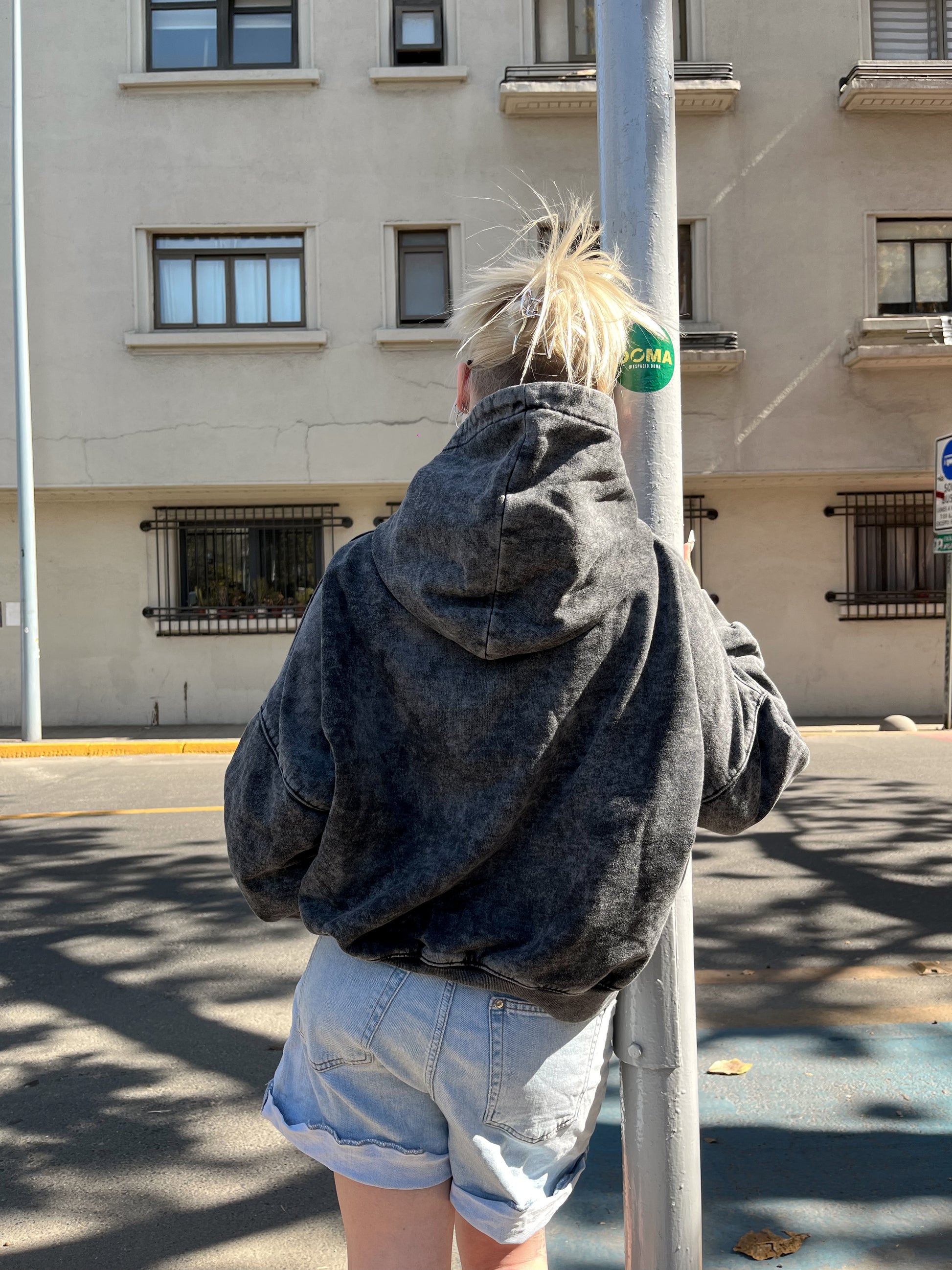 Poleron Boxy Abierto Acid Wash