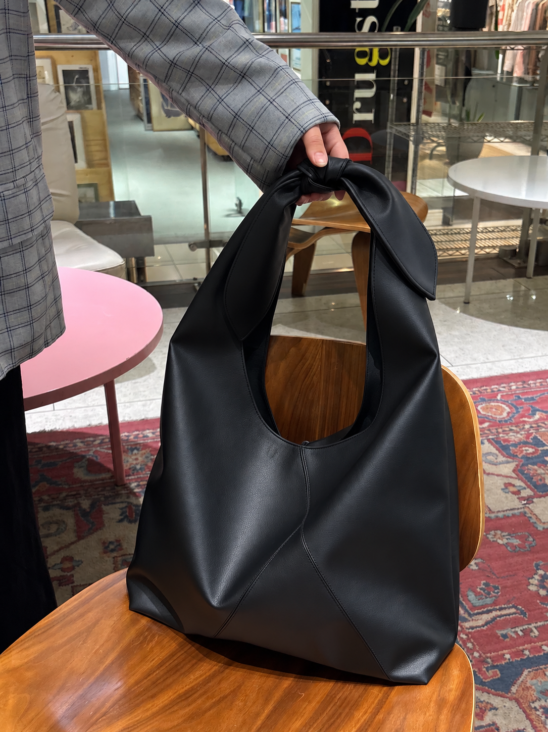 Bolso Ribbon Negro Cuero Vegano