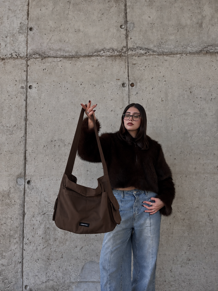Crossbody cargo café gabardina